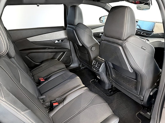 Peugeot 5008 15 of 19