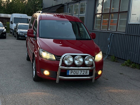 Volkswagen Caddy Maxi 3 of 5