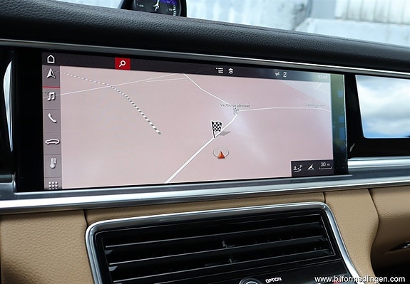Porsche Panamera 4 14 of 21
