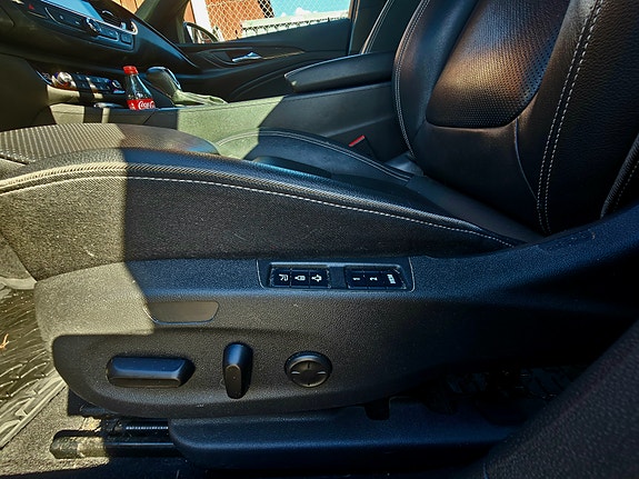 Opel Insignia 12 of 26