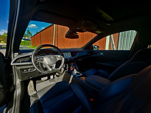Opel Insignia 15 of 26