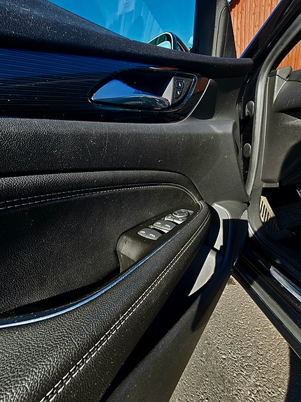Opel Insignia 10 of 26