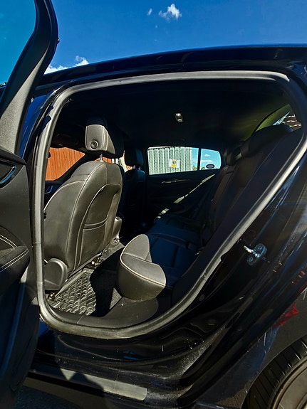 Opel Insignia 16 of 26