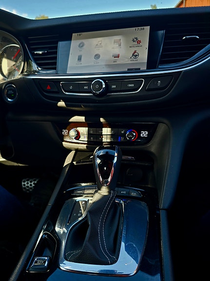 Opel Insignia 22 of 26