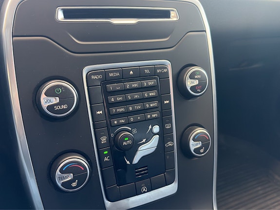 Volvo V70 15 of 23