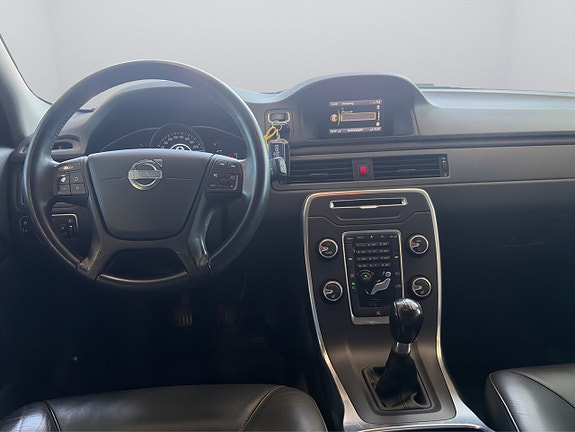 Volvo V70 13 of 23
