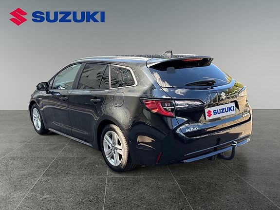 Suzuki Swace 3 of 5