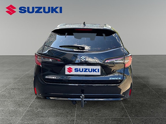 Suzuki Swace 4 of 5