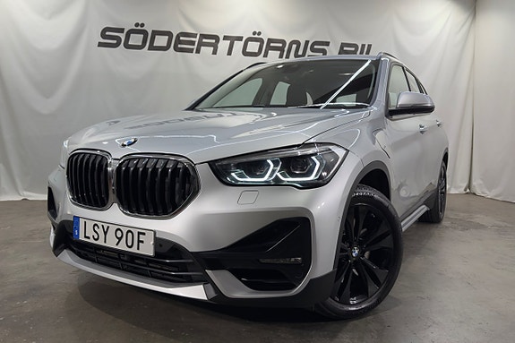 BMW X1 2 of 5