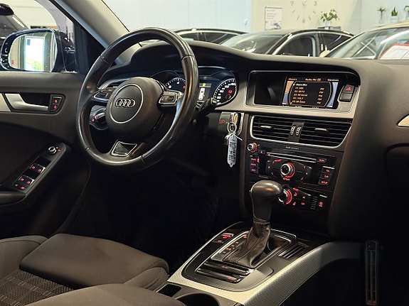 Audi A4 11 of 23
