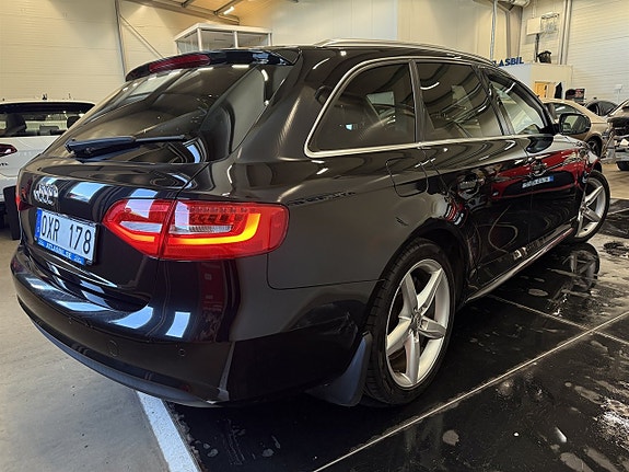 Audi A4 6 of 23