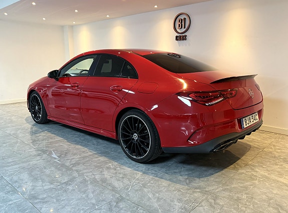 Mercedes-Benz CLA200 3 of 5