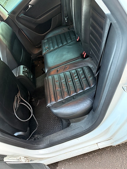 Volkswagen Passat 7 of 11