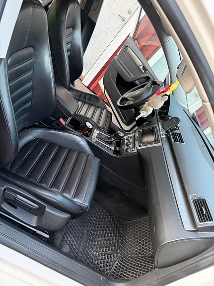 Volkswagen Passat 9 of 11