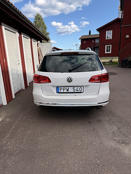 Volkswagen Passat 4 of 5