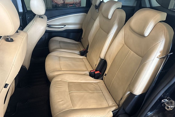 Ford S-MAX 11 of 27