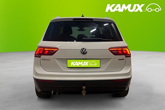 Volkswagen Tiguan 5 of 26