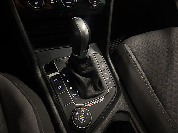 Volkswagen Tiguan 23 of 26