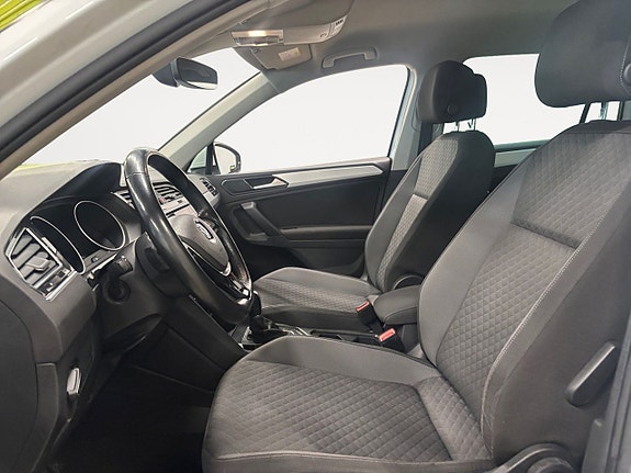 Volkswagen Tiguan 9 of 26