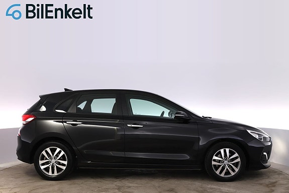 Hyundai i30 2 of 26