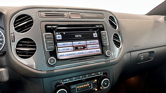 Volkswagen Tiguan 12 of 17