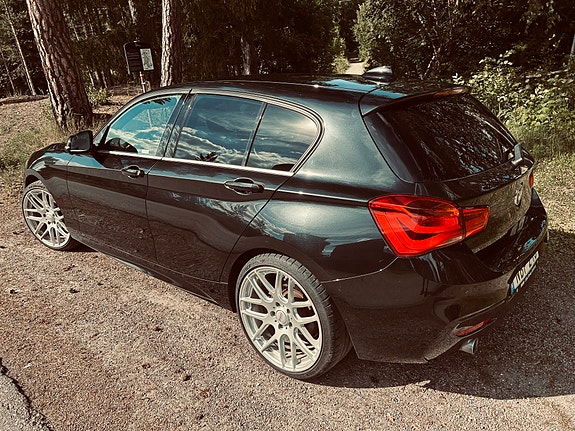 BMW 118d 3 of 6
