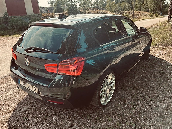 BMW 118d 5 of 6