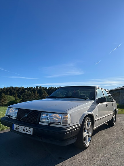 Volvo 940 2 of 5