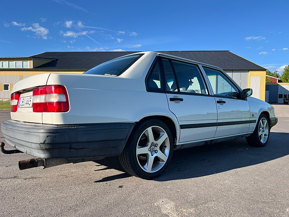 Volvo 940 3 of 5