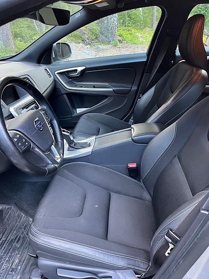 Volvo V60 5 of 5