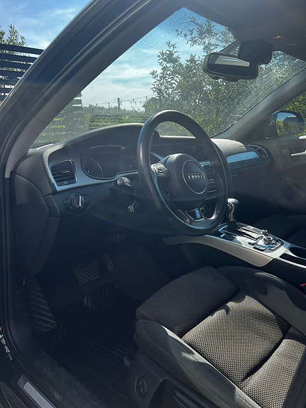 Audi A4 allroad 4 of 5