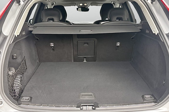 Volvo XC60 9 of 9