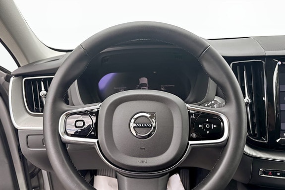 Volvo XC60 7 of 9