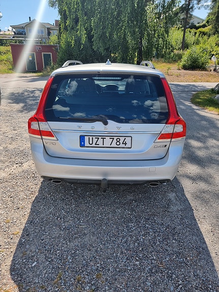 Volvo V70 3 of 20