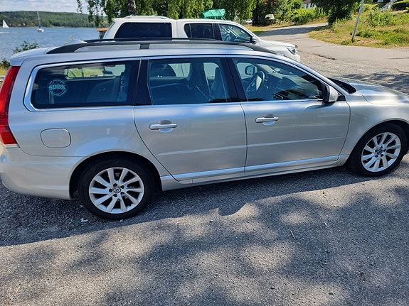 Volvo V70 4 of 20