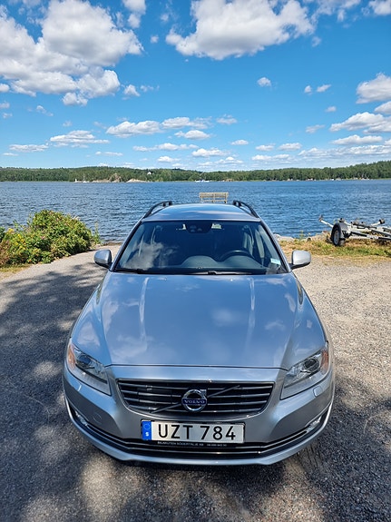 Volvo V70 2 of 20