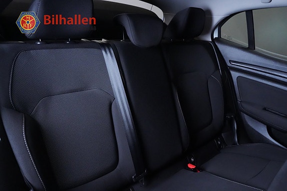 Renault Megane 9 of 9