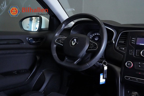 Renault Megane 5 of 9