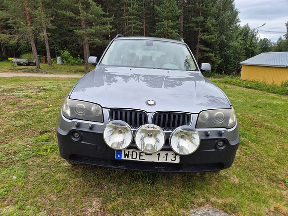 BMW X3 3 of 5