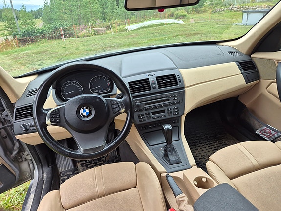 BMW X3 7 of 7