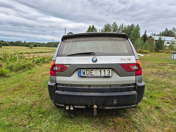 BMW X3 4 of 5