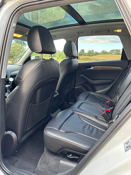 Audi Q5 7 of 12