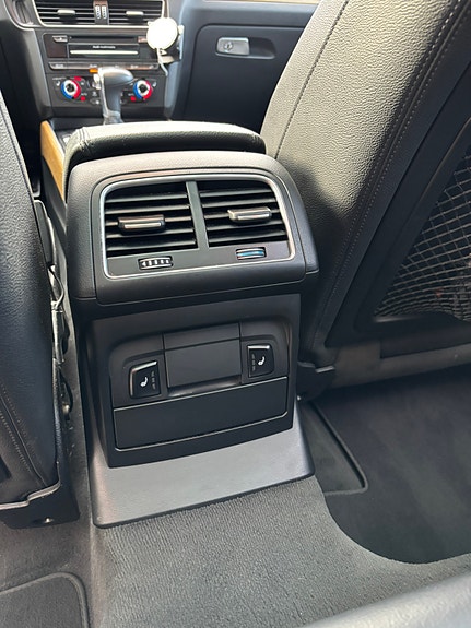 Audi Q5 9 of 12