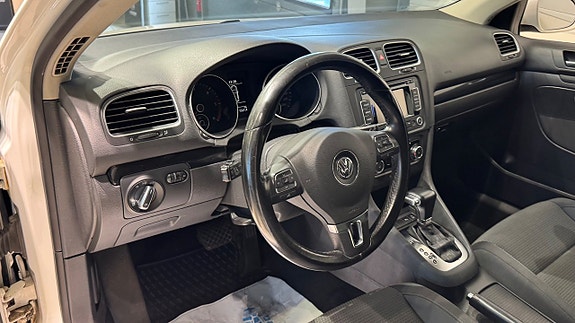 Volkswagen Golf VI 9 of 27