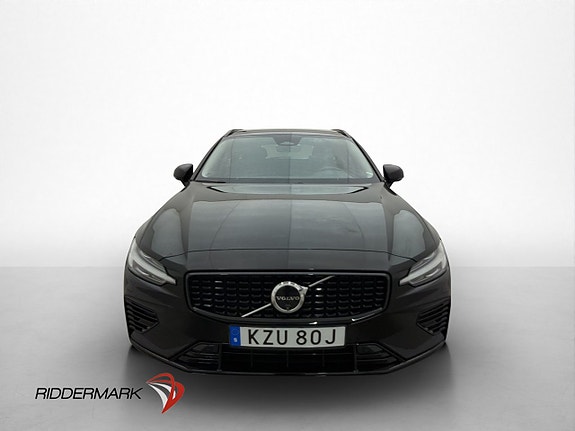 Volvo V60 2 of 5