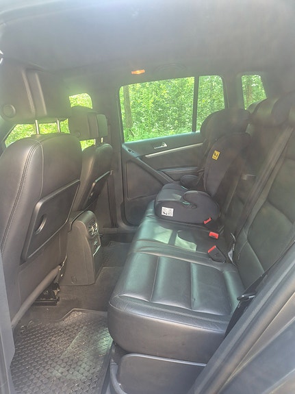 Volkswagen Tiguan 8 of 11