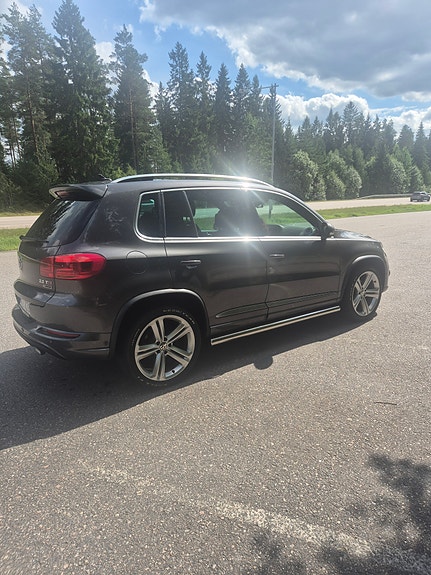 Volkswagen Tiguan 9 of 11
