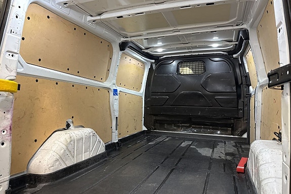 Ford Transit Custom 17 of 18
