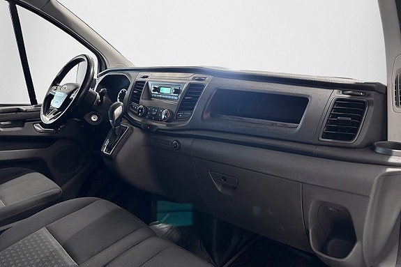 Ford Transit Custom 8 of 18