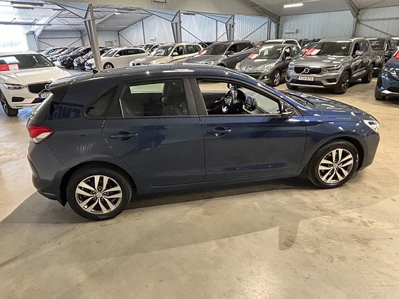 Hyundai i30 3 of 5